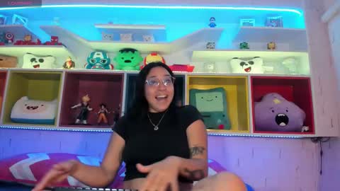 Snapshot of meggy_mae chatting on 03-13-26, 01:51 MEGGY MAE online show from 03-13-26, 01:51