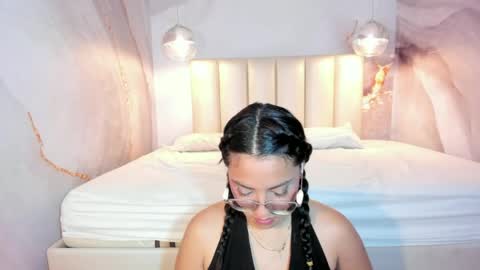Snapshot of meggy_mae chatting on 04-30-26, 12:00 MEGGY MAE online show from 04-30-26, 12:00