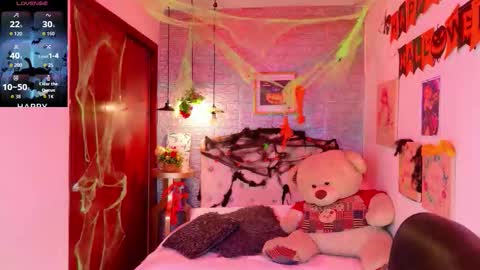 Snapshot of meghan_nill chatting on 10-27-25, 02:48 Meghan online show from 10-27-25, 02:48