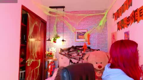 Snapshot of meghan_nill chatting on 10-28-25, 02:59 Meghan online show from 10-28-25, 02:59