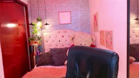 Snapshot of meghan_nill chatting on 12-02-25, 02:50 Meghan online show from 12-02-25, 02:50