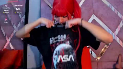 Snapshot of meghanqueen__ chatting on 02-18-26, 04:30 meghanqueen__ online show from 02-18-26, 04:30