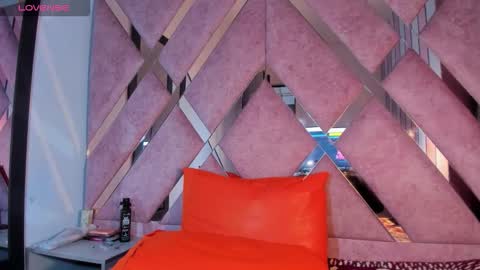 Snapshot of meghanqueen__ chatting on 03-05-26, 06:09 meghanqueen__ online show from 03-05-26, 06:09