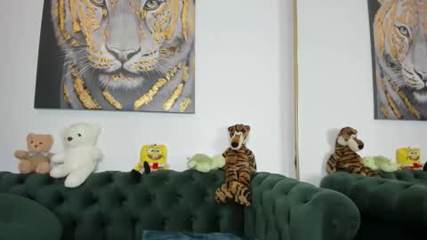 Snapshot of megpalmer chatting on 11-27-25, 12:13 megpalmer online show from 11-27-25, 12:13