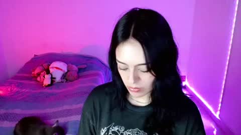 Snapshot of mei04_ chatting on 07-09-26, 12:04 Melissa online show from 07-09-26, 12:04