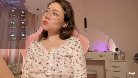 Snapshot of mei_kitahara chatting on 04-23-26, 02:13 Mei online show from 04-23-26, 02:13