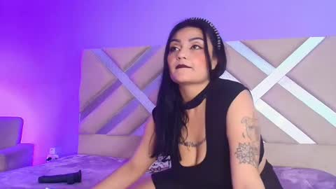  Mel  online show from 11-30-25, 04:05