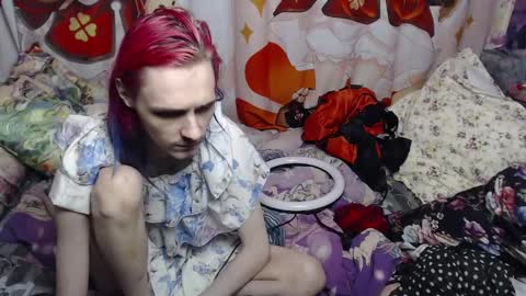 Snapshot of meidiandyuta chatting on 01-16-25, 11:26 Yuta and Meidi online show from 01-16-25, 11:26