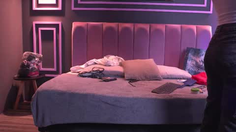 Mekari . online show from 02-25-26, 04:49