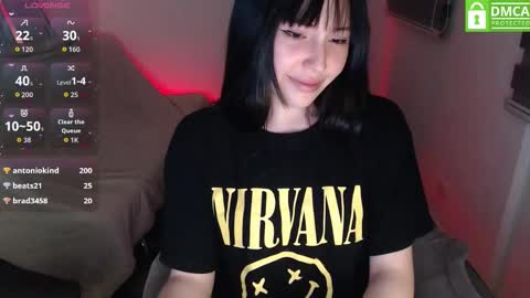 Snapshot of meko_hzu chatting on 10-05-25, 02:10 WETWATERMELL online show from 10-05-25, 02:10