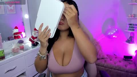 Melaany  online show from 12-28-24, 02:01