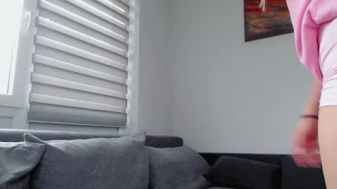 Snapshot of melani_a chatting on 04-07-26, 10:15 Melania online show from 04-07-26, 10:15