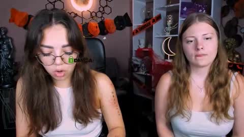 melani_bumm online show from 10-23-25, 06:13