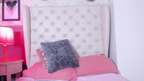 Melanie online show from 01-16-25, 05:33