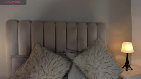 Melanie online show from 03-08-26, 07:17