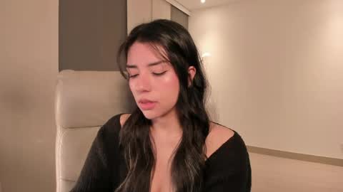 Snapshot of melanie_owo chatting on 04-01-26, 12:11 Melanie online show from 04-01-26, 12:11