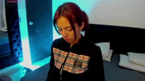 Melanie roux  online show from 05-04-26, 12:34