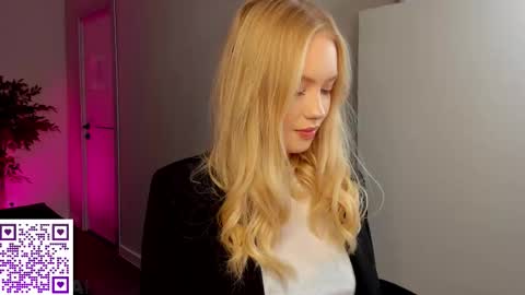 Snapshot of melanie_ryer chatting on 09-21-25, 08:05 Melanie online show from 09-21-25, 08:05