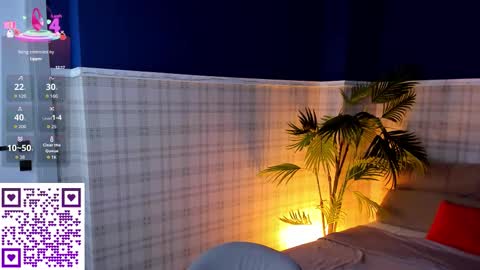 Snapshot of melanie_ryer chatting on 10-11-25, 01:16 Melanie online show from 10-11-25, 01:16