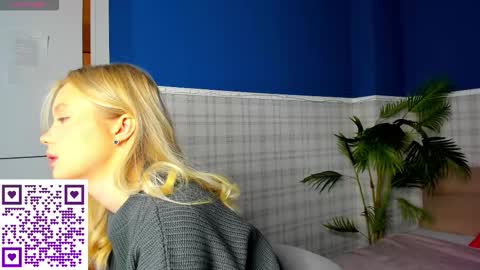 Snapshot of melanie_ryer chatting on 10-13-25, 01:05 Melanie online show from 10-13-25, 01:05