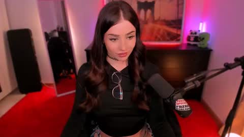 Snapshot of melanielipps chatting on 03-19-26, 06:01 Melanie online show from 03-19-26, 06:01