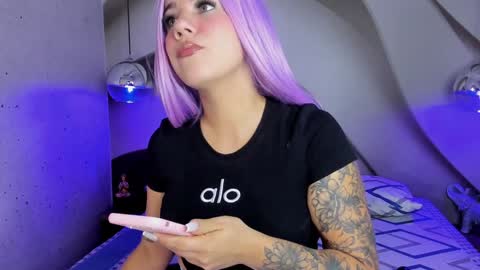 Melanie Roux online show from 01-22-25, 11:56