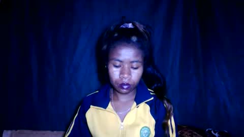 Snapshot of melanih chatting on 05-25-26, 04:18 melanih online show from 05-25-26, 04:18