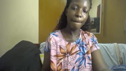 Snapshot of melanin_bae chatting on 09-09-25, 04:39 Baby online show from 09-09-25, 04:39