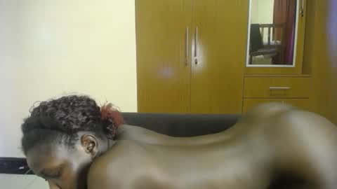 Snapshot of melanin_bae chatting on 09-30-25, 06:07 Baby online show from 09-30-25, 06:07