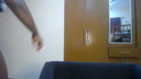 Snapshot of melanin_bae chatting on 10-02-25, 07:21 Baby online show from 10-02-25, 07:21