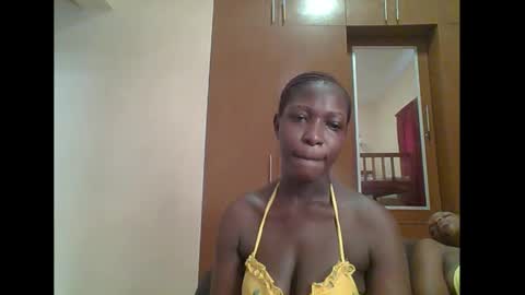 Snapshot of melanin_bae chatting on 10-15-25, 06:57 Baby online show from 10-15-25, 06:57