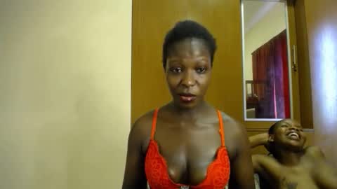 Snapshot of melanin_bae chatting on 10-25-25, 07:05 Baby online show from 10-25-25, 07:05