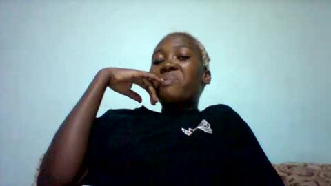 melaninndriping online show from 10-27-25, 05:50