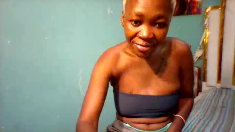 melaninndriping online show from 10-28-25, 07:34