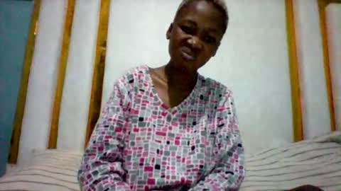 melaninndriping online show from 11-26-25, 05:08