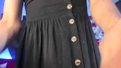 melannia_hills online show from 01-08-25, 06:09