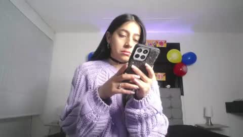 Snapshot of melanny_petite chatting on 06-21-26, 12:30 melanny_petite online show from 06-21-26, 12:30
