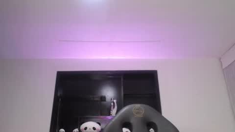 Snapshot of melanny_petite chatting on 08-01-26, 12:37 melanny_petite online show from 08-01-26, 12:37