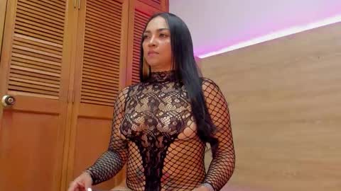 Snapshot of melany_colors chatting on 11-07-25, 02:28 melany_colors online show from 11-07-25, 02:28