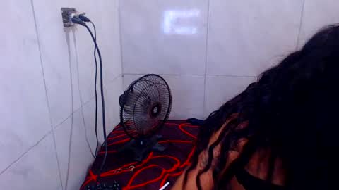Snapshot of melany_dirt_ chatting on 07-14-26, 05:23 melany_dirt_ online show from 07-14-26, 05:23