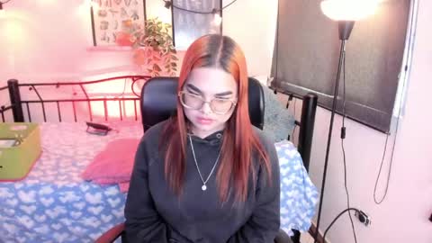 Snapshot of melanyrosee chatting on 05-11-26, 01:06 melanyrosee online show from 05-11-26, 01:06