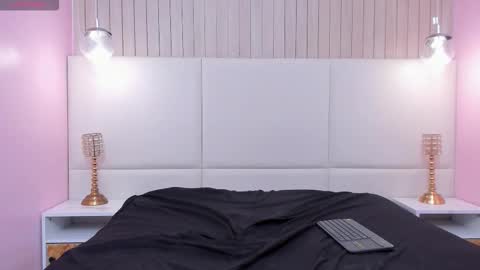 Snapshot of melanywayne_ chatting on 10-14-25, 11:05 Melany online show from 10-14-25, 11:05