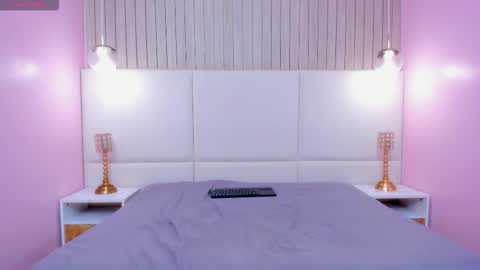 Snapshot of melanywayne_ chatting on 10-22-25, 07:13 Melany online show from 10-22-25, 07:13