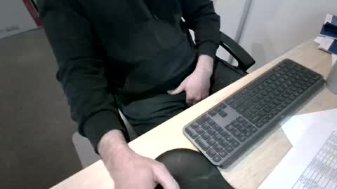 melbguy_075 online show from 07-15-26, 06:51