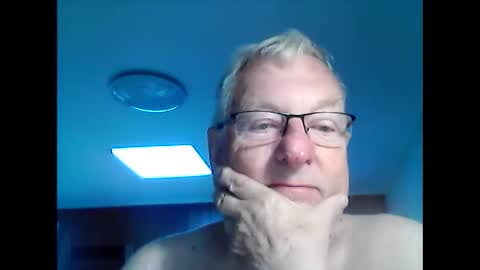 Snapshot of melbourne000 chatting on 11-05-25, 12:10 melbourne000 online show from 11-05-25, 12:10