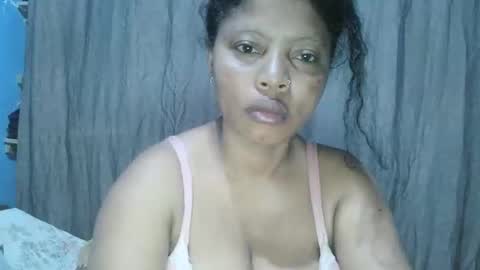 Snapshot of meld2599 chatting on 10-06-25, 04:54 meld2599 online show from 10-06-25, 04:54