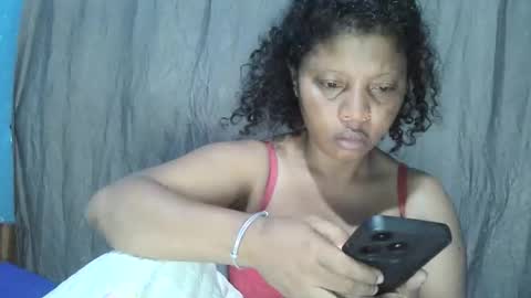 Snapshot of meld2599 chatting on 11-02-25, 04:37 meld2599 online show from 11-02-25, 04:37