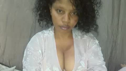 Snapshot of meld2599 chatting on 11-06-25, 01:23 meld2599 online show from 11-06-25, 01:23