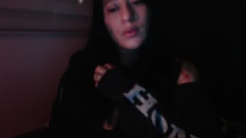 Snapshot of melgy_ chatting on 05-13-26, 06:22 Mel online show from 05-13-26, 06:22