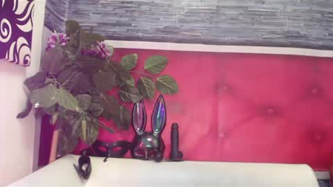 melhiza online show from 03-06-25, 01:24